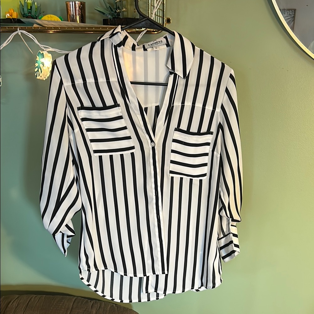 Express Black and White 3/4 Sleeve Button Down Shirt